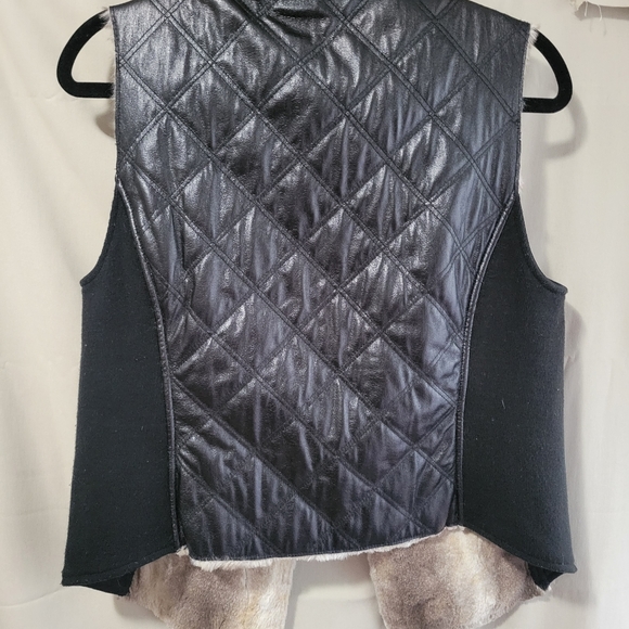 Vest - Picture 3 of 4